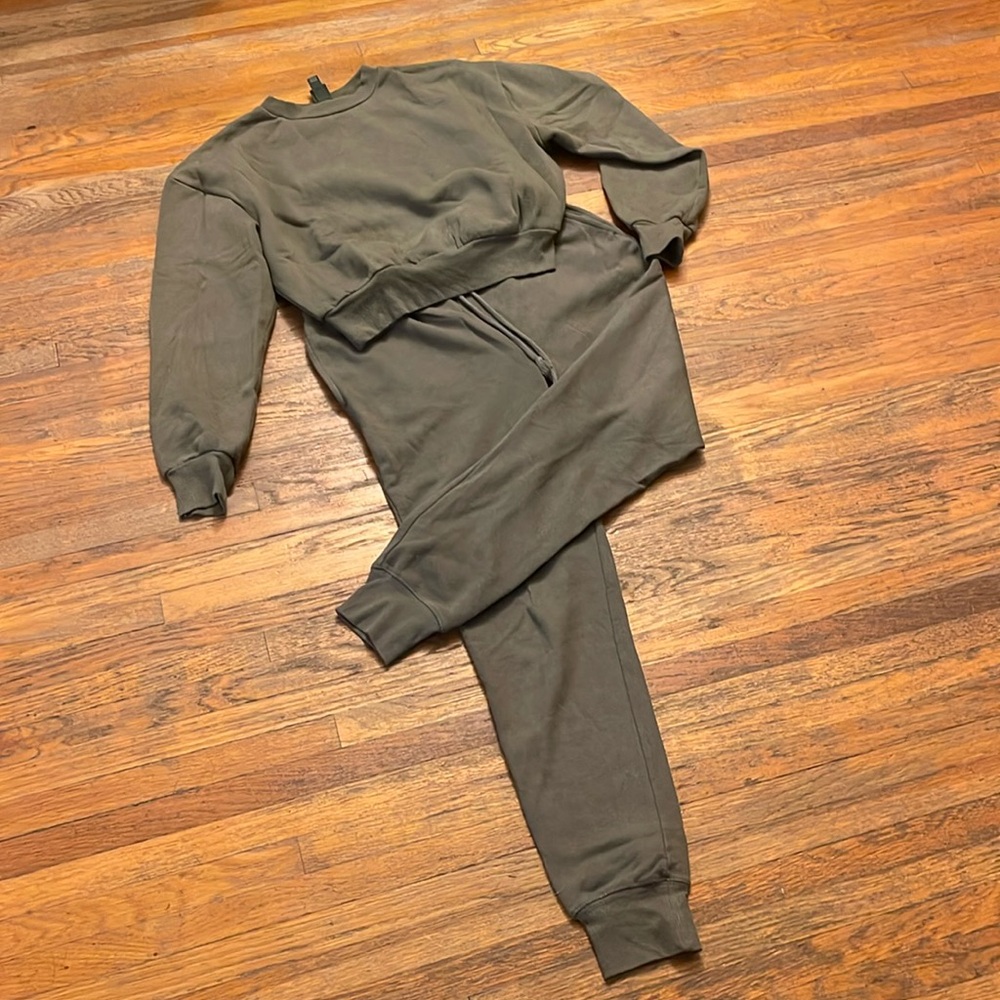 Wild Fable cozy jogger set - size small